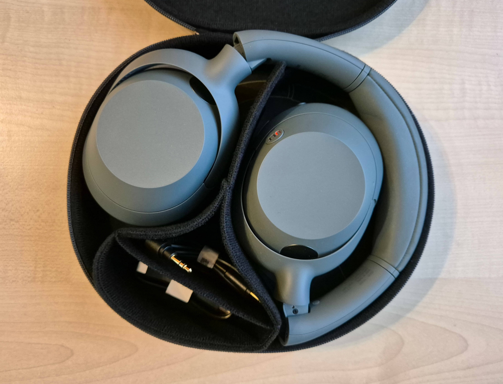 Sony ULT WEAR Review 5