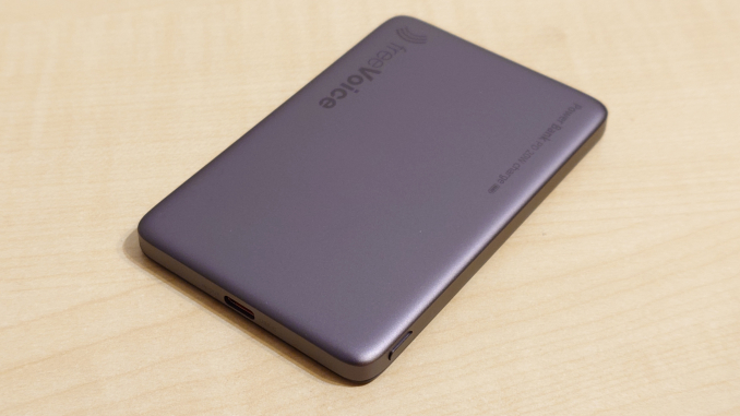 freeVoice Ultra Thin Powerbank 5000 mAh Review 4 freeVoice Ultra Thin Powerbank 5000 mAh Review 4